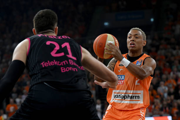 守和高效反 守和高效反