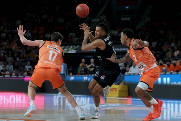 供了宝贵的 供了宝贵的