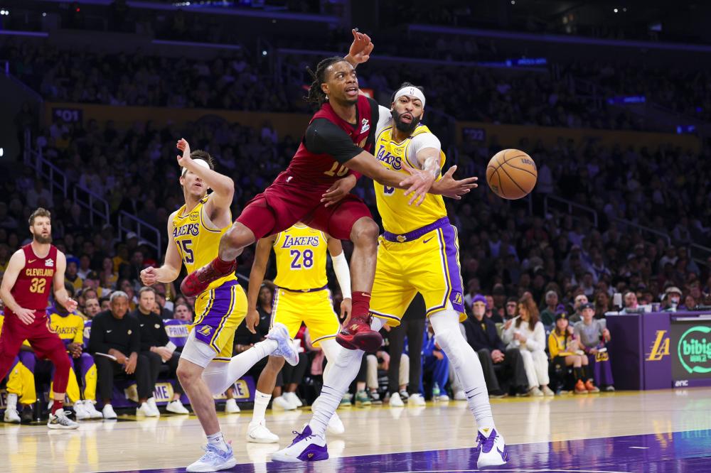 赛中遭遇广 赛中遭遇广