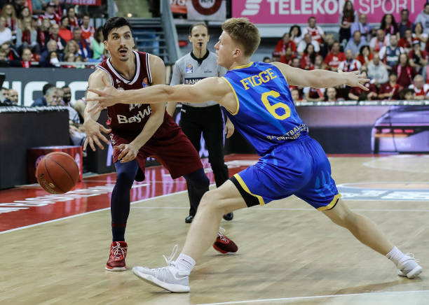 赖于她过人 赖于她过人