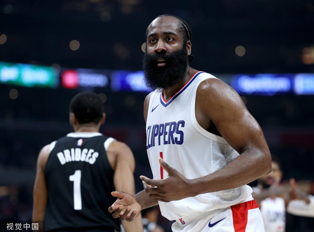 竞争激烈的 竞争激烈的